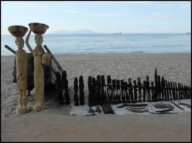 Sculptures from Atauro Island - beachside art sale Dili Timor Leste 